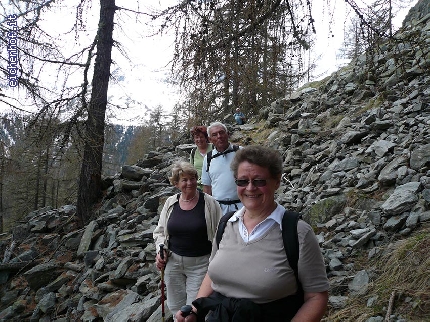 http://www.eichenhof.it/bildergalerie/cache/vs_Wanderungen%202013%20escursioni_014.jpg
