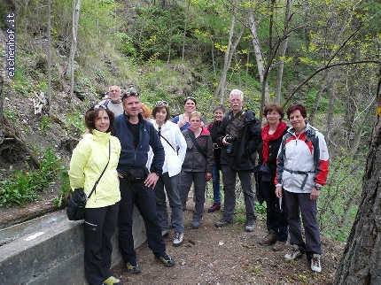 http://www.eichenhof.it/bildergalerie/cache/vs_Wanderungen%202013%20escursioni_037.jpg