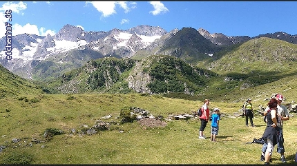 http://www.eichenhof.it/bildergalerie/cache/vs_Wanderungen%202013%20escursioni_Bilder-vom-neuen-Sony-Handy-301.jpg