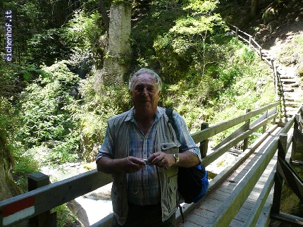 http://www.eichenhof.it/bildergalerie/cache/vs_Wanderungen%202013%20escursioni_P1040162.jpg