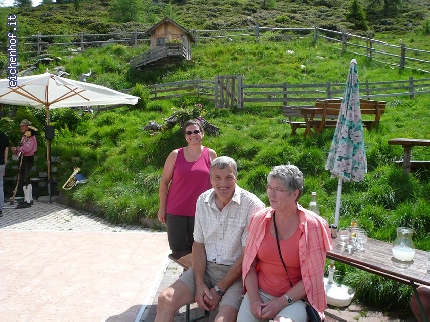 http://www.eichenhof.it/bildergalerie/cache/vs_Wanderungen%202013%20escursioni_P1040194.jpg