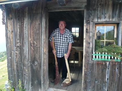 http://www.eichenhof.it/bildergalerie/cache/vs_Wanderungen%202013%20escursioni_P1040335.jpg