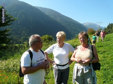 http://www.eichenhof.it/bildergalerie/cache/vs_Wanderungen%202013%20escursioni_Wanderung-2013-008.jpg