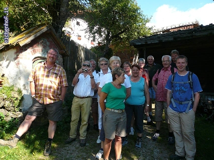 http://www.eichenhof.it/bildergalerie/cache/vs_Wanderungen%202013%20escursioni_Wanderung-2013-009.jpg