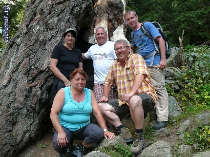 http://www.eichenhof.it/bildergalerie/cache/vs_Wanderungen%202013%20escursioni_Wanderung-2013-016.jpg