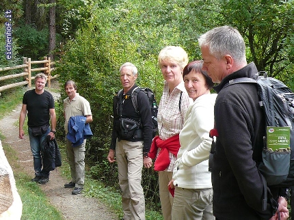 http://www.eichenhof.it/bildergalerie/cache/vs_Wanderungen%202013%20escursioni_Wanderung-2013-020.jpg