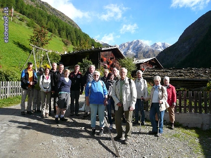 http://www.eichenhof.it/bildergalerie/cache/vs_Wanderungen%202013%20escursioni_Wanderung-2013-027.jpg