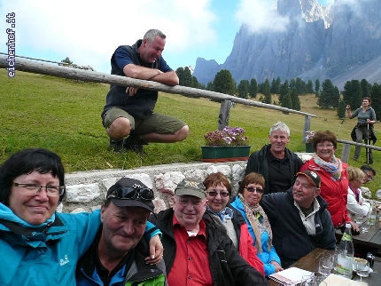 http://www.eichenhof.it/bildergalerie/cache/vs_Wanderungen%202013%20escursioni_Wanderung-2013-049.jpg